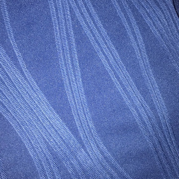 Forever 21 Textured Bodycon Dress - Picture 4 of 4